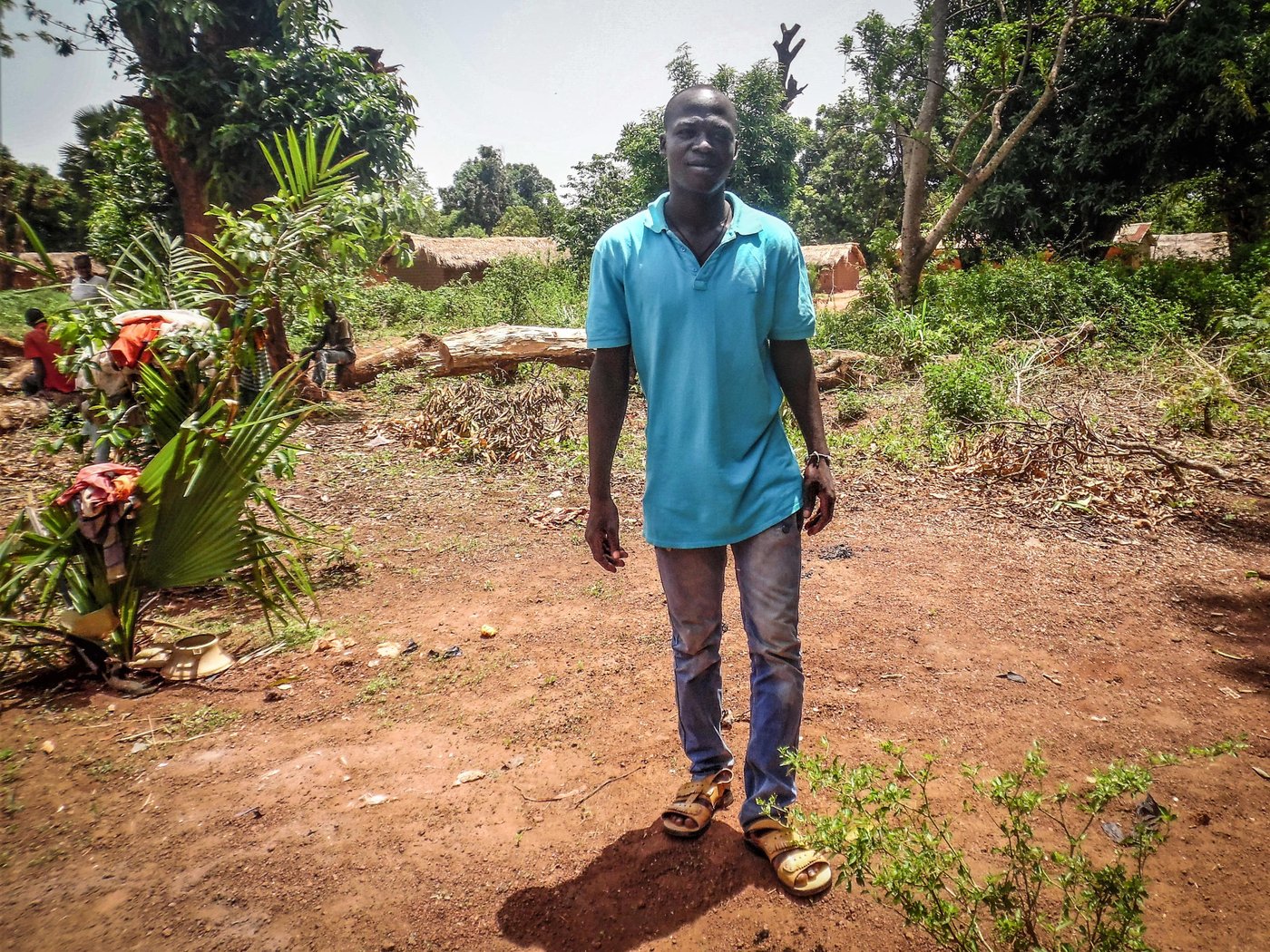 Frank Pabingui fled with his wife and two children from Bambari this spring and has sought safety in Sibut.
"We thought that the 2014 ceasefire would bring us peace and social cohesion, but now we are seeing the opposite. I left Bambari to find a safer place, after members of the ex-Seleka burnt our house and killed my brother,” he said.
Photo: NRC