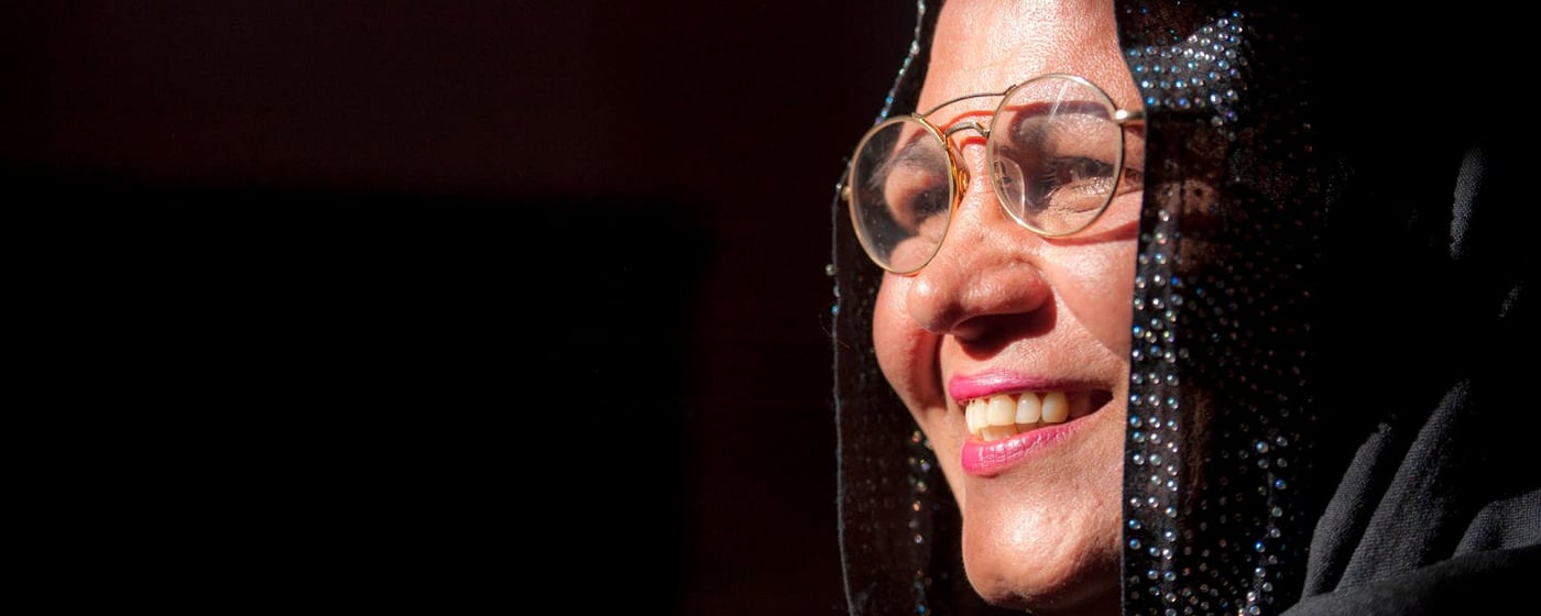 The 2015 winner of UNHCR's Nansen Refugee Award is Ms Aqeela Asifi, an Afghan refugee teacher promoting girls' education in Kot Chandana refugee village in Mianwali, Pakistan. Ms Asifi has dedicated herself to breaking down cultural barriers in order to educate refugee children. To date more than one thousand students have completed their studies with Ms Asifi. Ms Asifi has been recognized for her decades-long effort to promote education in this conservative community, where many have been reluctant to send their children to school. Currently there are more than fourteen thousand refugees living in Kot Chandana refugee village, where more than fifty percent of school-aged children do not receive an education. Photo: UNHCR/Sebastian Rich