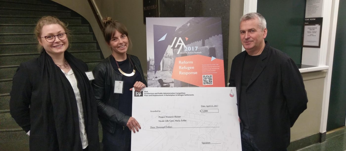 In Transit-students Maria Årtun and Nicole Lilly Gros display their award, together with jury member Filiep Decorte, Director of UN Habitat New York. (Photo: Håvard Breivik) 
