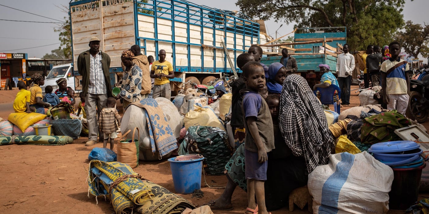 A severe lack of funding is hampering humanitarians from saving lives.
The military response alone cannot respond to the needs of the displaced who are in precarious situations due to insecurity. Displaced people need urgent assistance. They need shelters, food, water, education, but as long as the response will be mainly security-oriented, the needs will not be met.
The funding of the humanitarian response is falling short. Aid organisations have scaled up their capacity in the country and stand ready to respond to the skyrocketing needs but their work is being severely hampered by the lack of commitment from donor governments. In 2019, not even half of the funds for the humanitarian response were allocated.
Date: 21 January 2020
Location: Kaya - Center North Burkina Faso
Photo: Tom Peyre-Costa/NRC