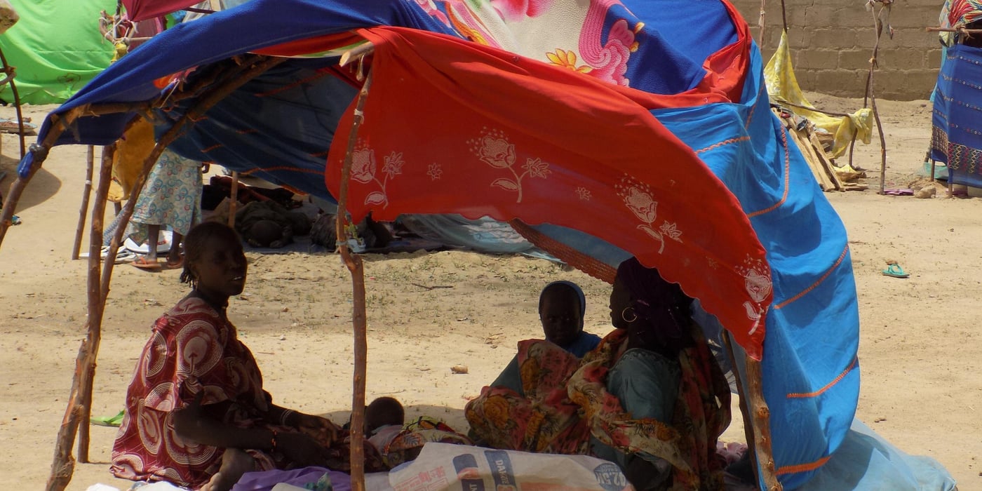Many of the shelters in Dikwa are not suitable for families to stay in. However, most people arrive without any possessions, and have no choice but to make do with what they can find. Rainy season has now begun, and the first few storms have already damaged many shelters in Dikwa and other cities in Borno state. In addition to food, a place to stay is a concern for many families who are literally seeking shelter from the storm.
Photo: Rosalyn Velds/NRC