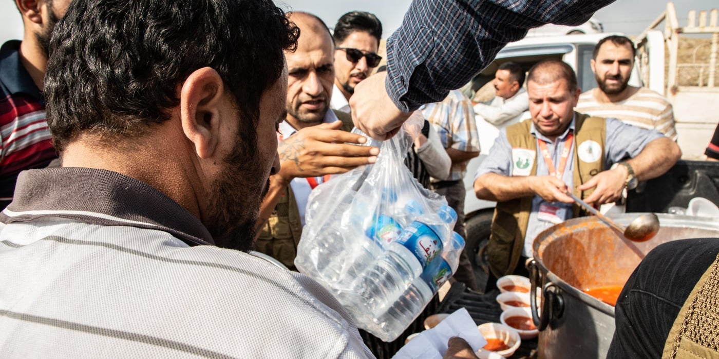 Date: 17 October 2019
Thousands have already fled to Iraq from NE Syria. Our teams in northern Iraq provide water & relief to families as they arrive and before being sent to Bardarash camp.
Photo: Tom Peyre-Costa/NRC