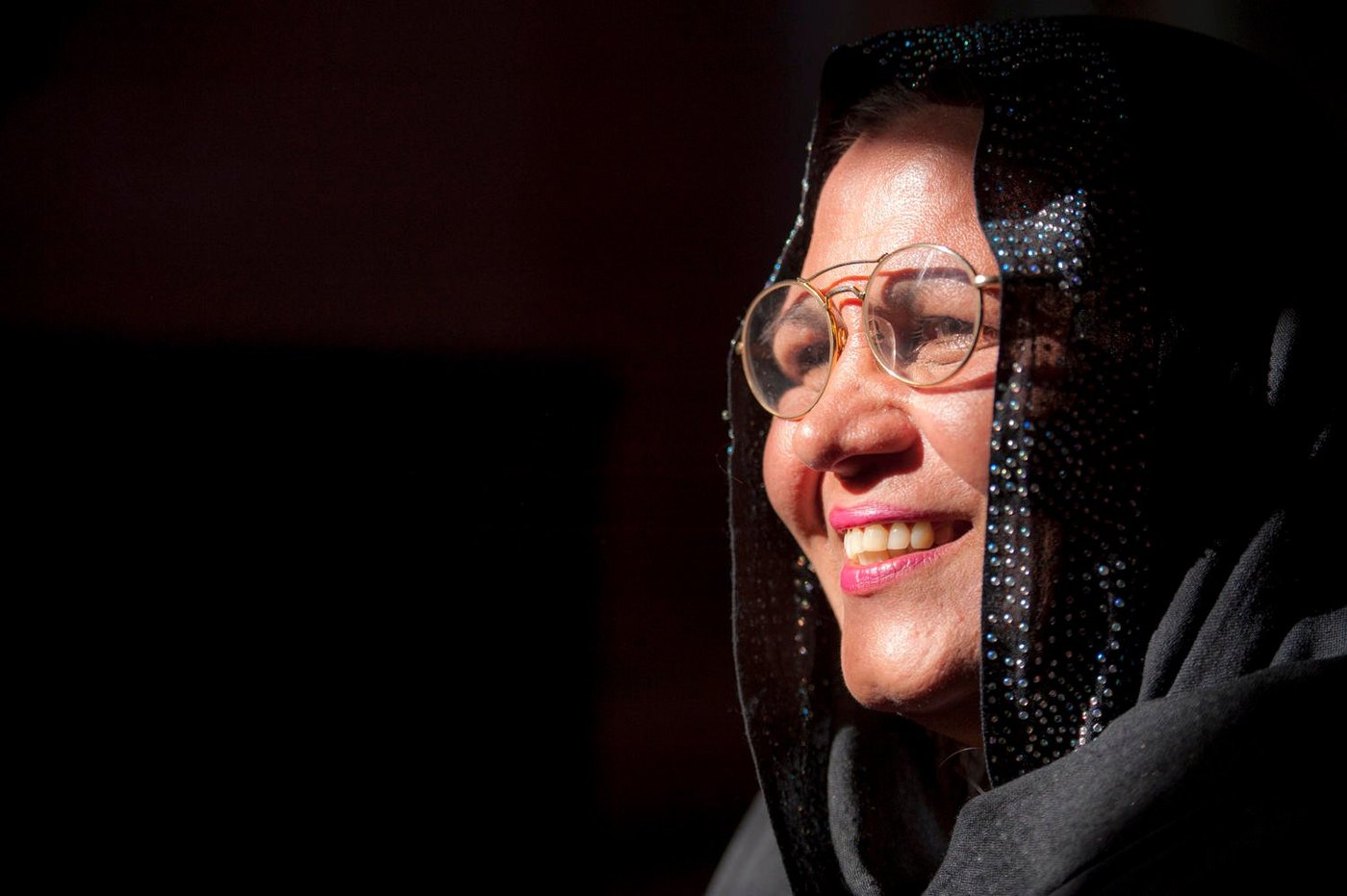 The 2015 winner of UNHCR's Nansen Refugee Award is Ms Aqeela Asifi, an Afghan refugee teacher promoting girls' education in Kot Chandana refugee village in Mianwali, Pakistan. Ms Asifi has dedicated herself to breaking down cultural barriers in order to educate refugee children. To date more than one thousand students have completed their studies with Ms Asifi. Ms Asifi has been recognized for her decades-long effort to promote education in this conservative community, where many have been reluctant to send their children to school. Currently there are more than fourteen thousand refugees living in Kot Chandana refugee village, where more than fifty percent of school-aged children do not receive an education. Photo: UNHCR/Sebastian Rich