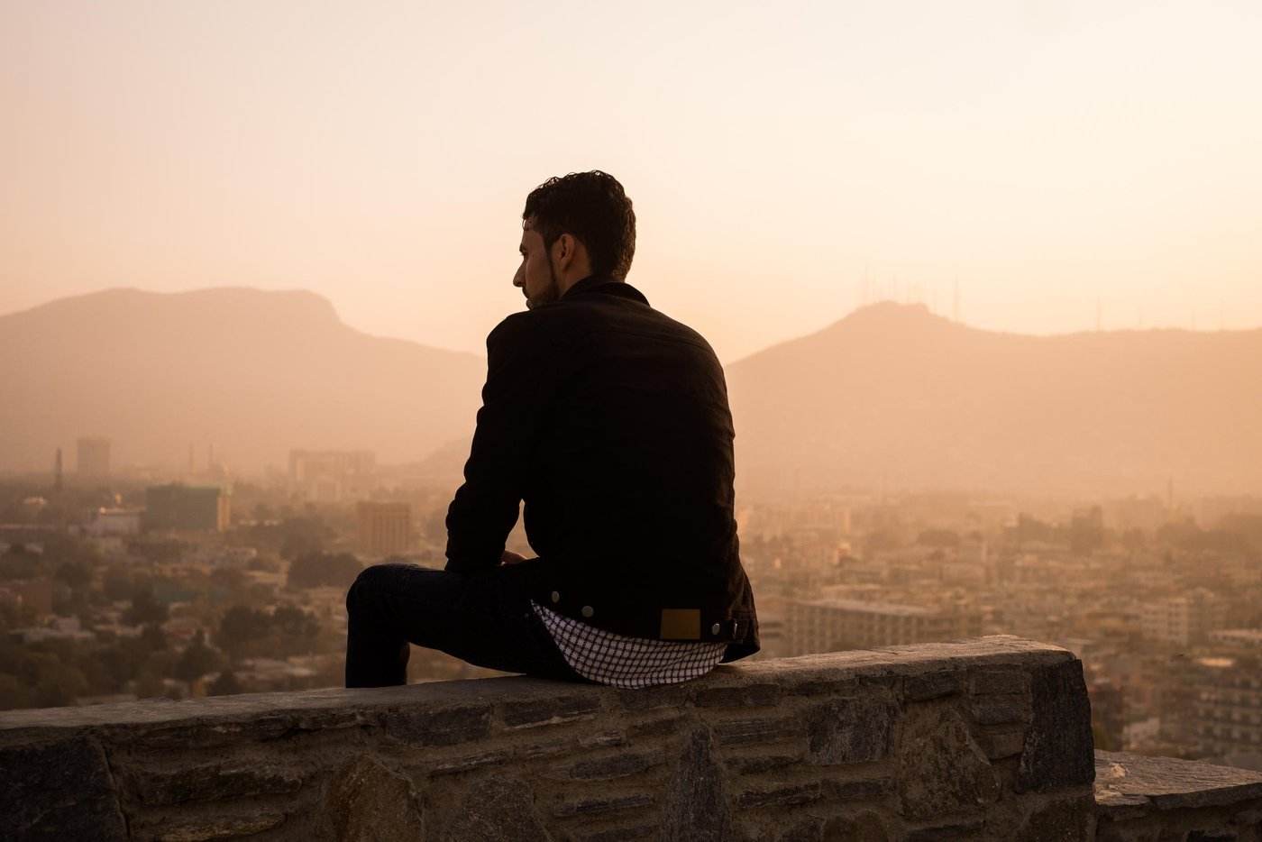 Mansoor, who was deported from Belgium after living there for years, sits on a bench in Kabul.
Kabul, November 2017
NRC/Jim Huylebroek