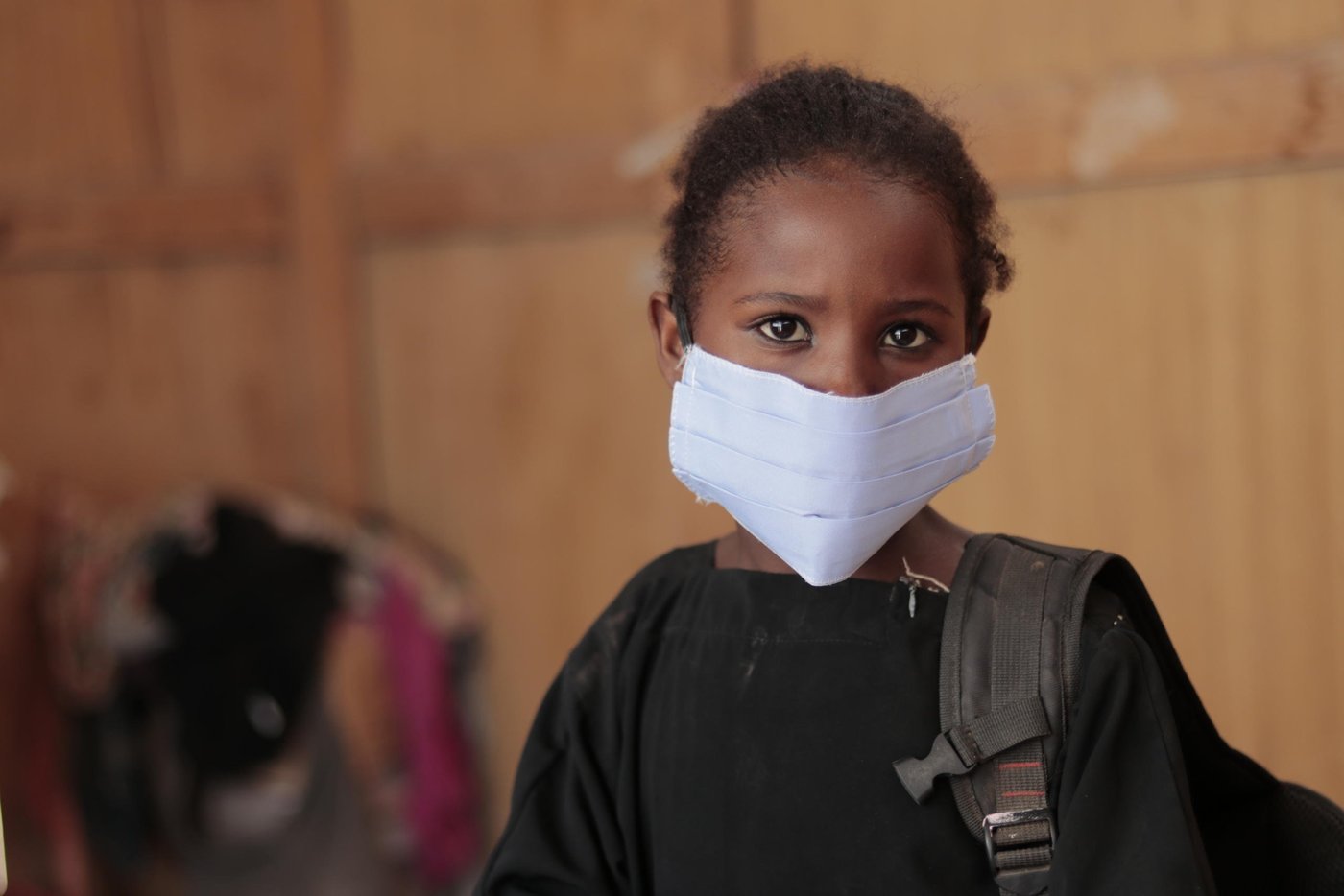 Marwa Rasheed, aged 9, fled her home in Taiz and now lives in Al-Meshqafa camp with her family. “We have been living here for two years. We don’t go to school because of corona,” she says. “I’m trying to study at home until the end of the coronavirus' rules and then we can go back to school.” 

Photo: Mahmoud Al-Filstini/NRC