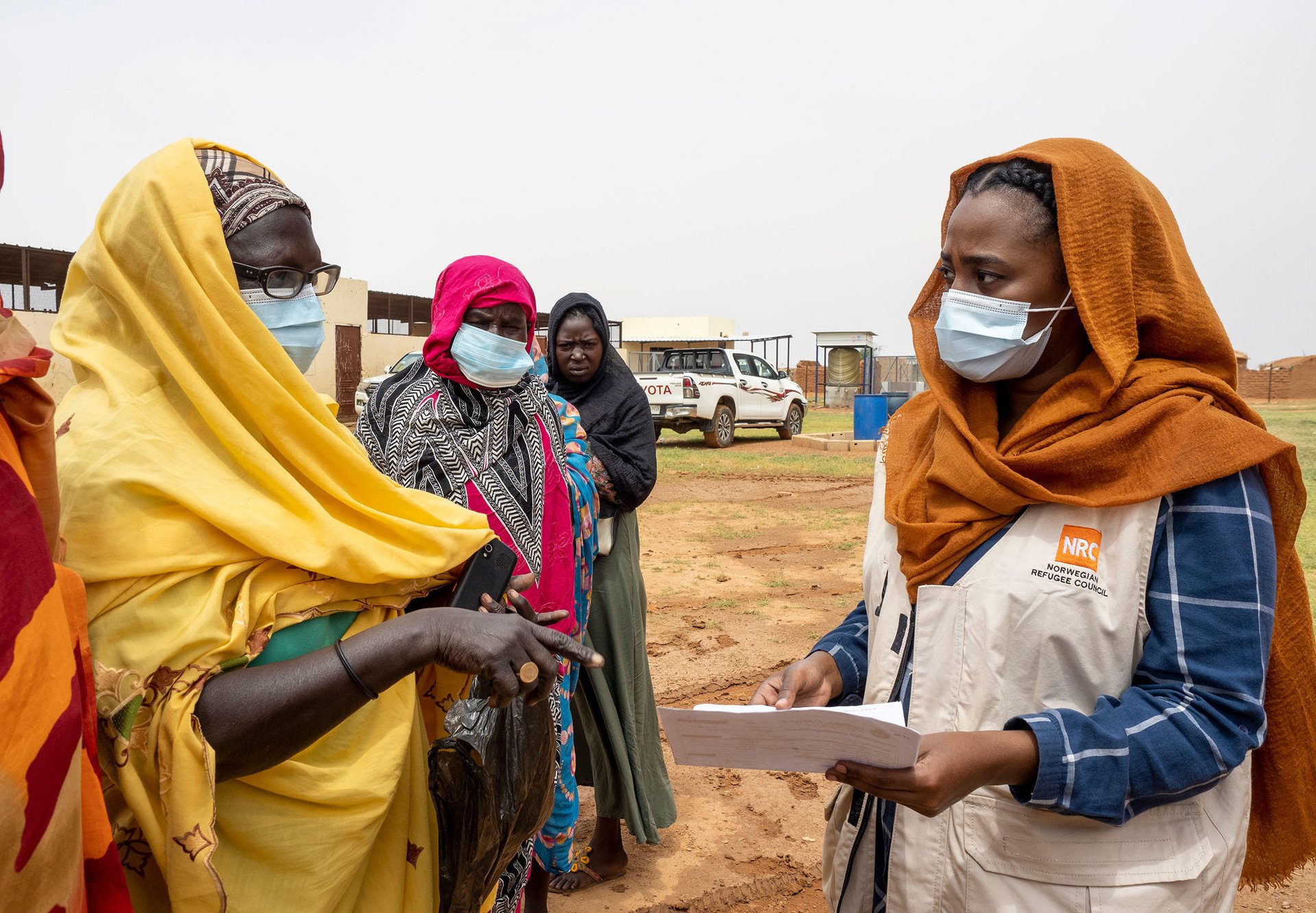 Cash distribution in Umbada, Sudan.