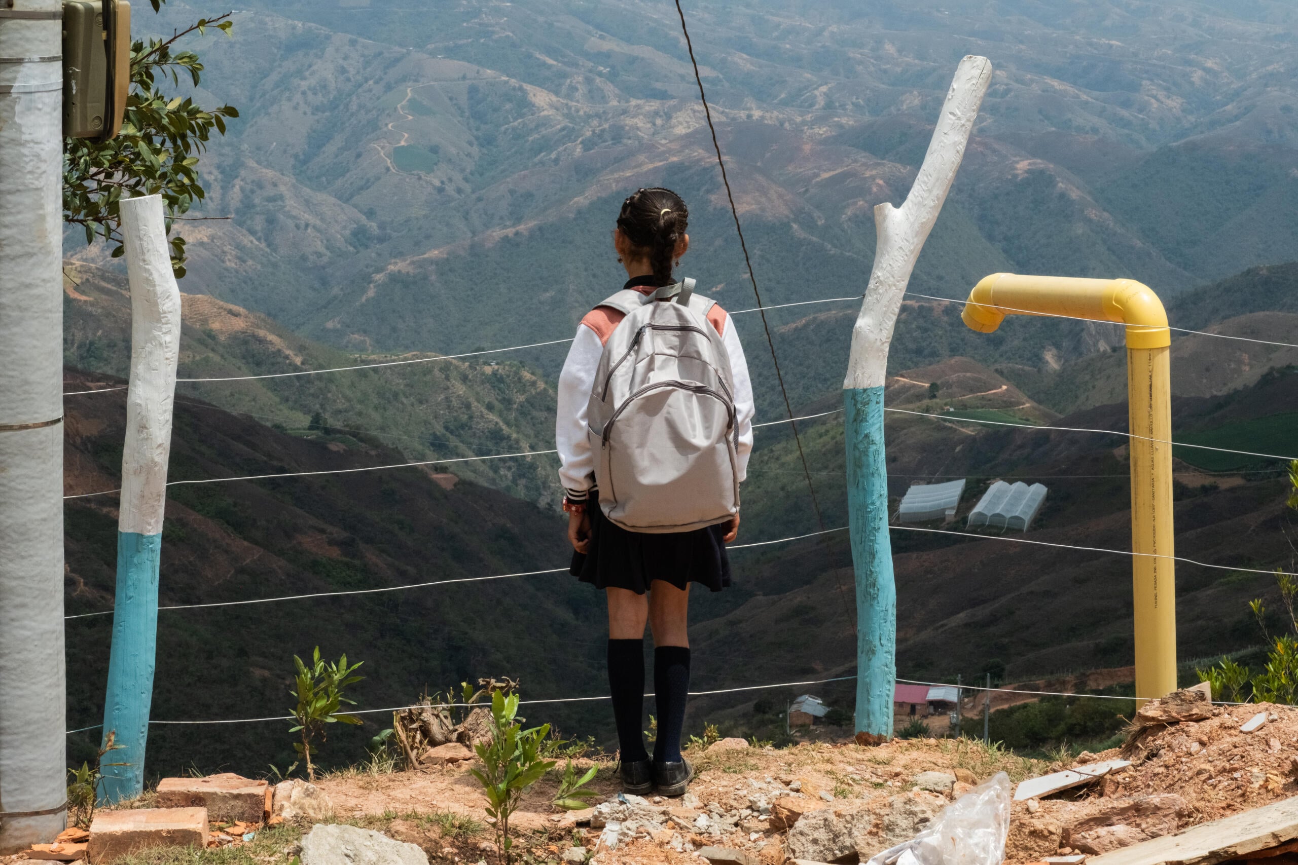 Colombia: Armed groups attacks on education affect over 12,000 students and teachers