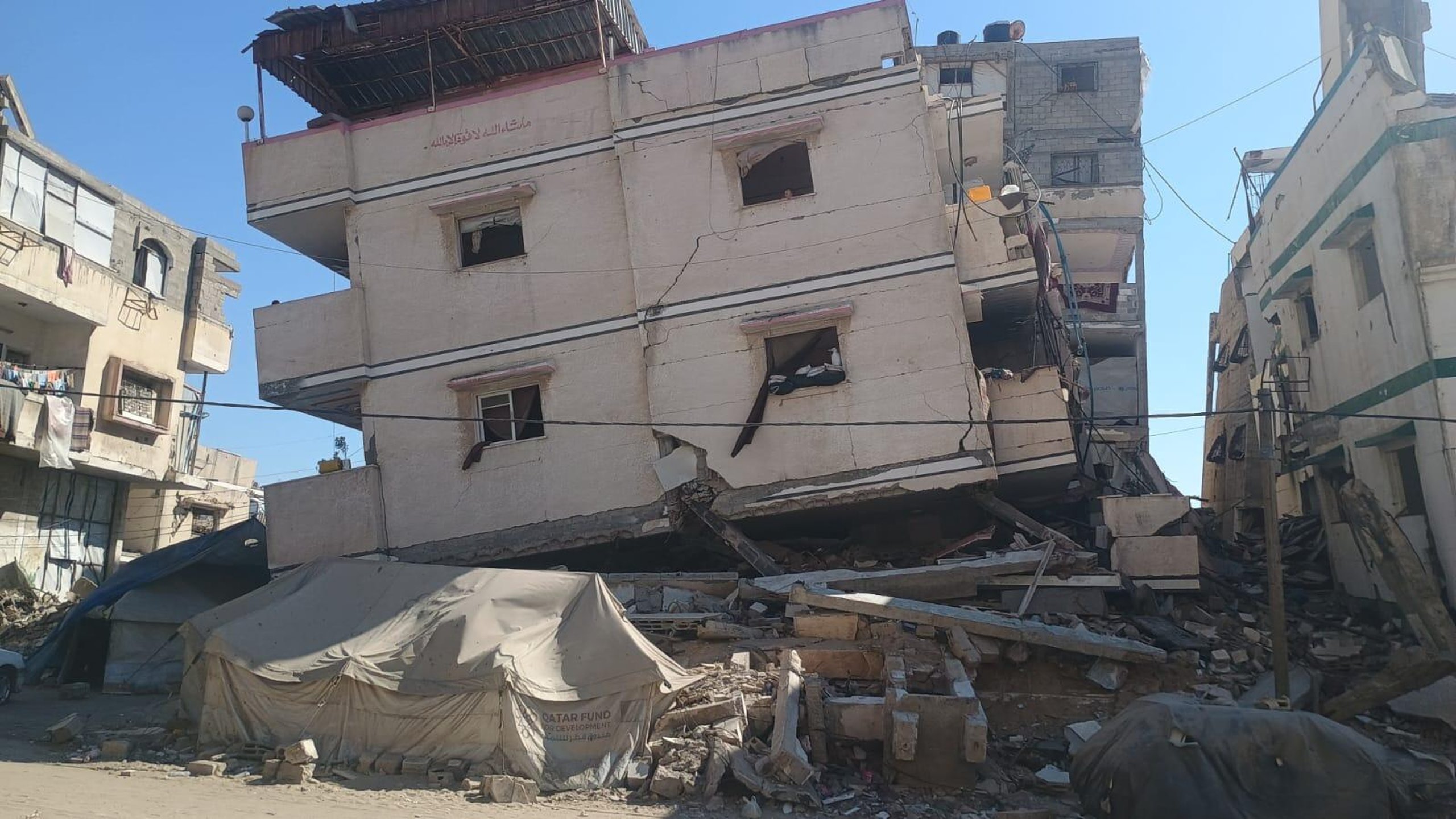 Gaza: 94 per cent of households in need of shelter aid