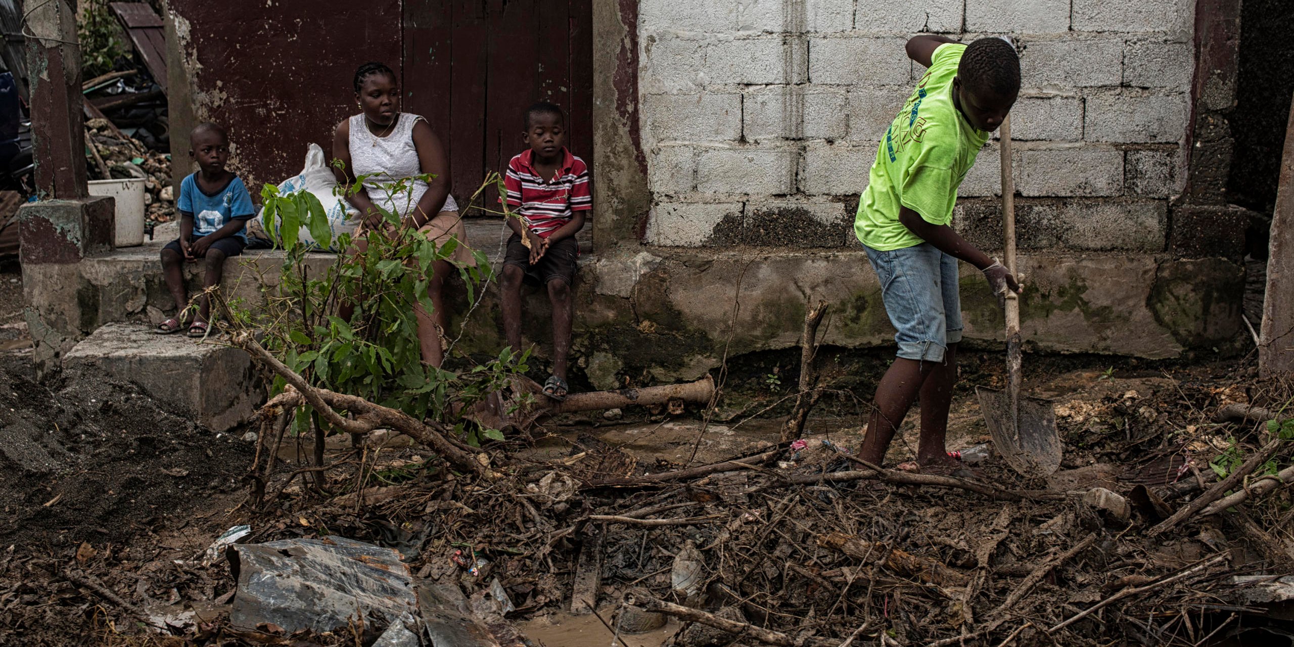 Disaster Relief to City of Jeremie in Haiti
The residents of Haiti’s western city Jeremie, continue to struggle with the devastating effects of Hurricane Matthew, which struck them on October 4th. Humanitarian aid is in full swing, with more than 80 organizations working to deliver life-saving supplies to more than 2 million affected people across the entire western region of the country.
19 October 2016 (UN Photo/Logan Abassi)