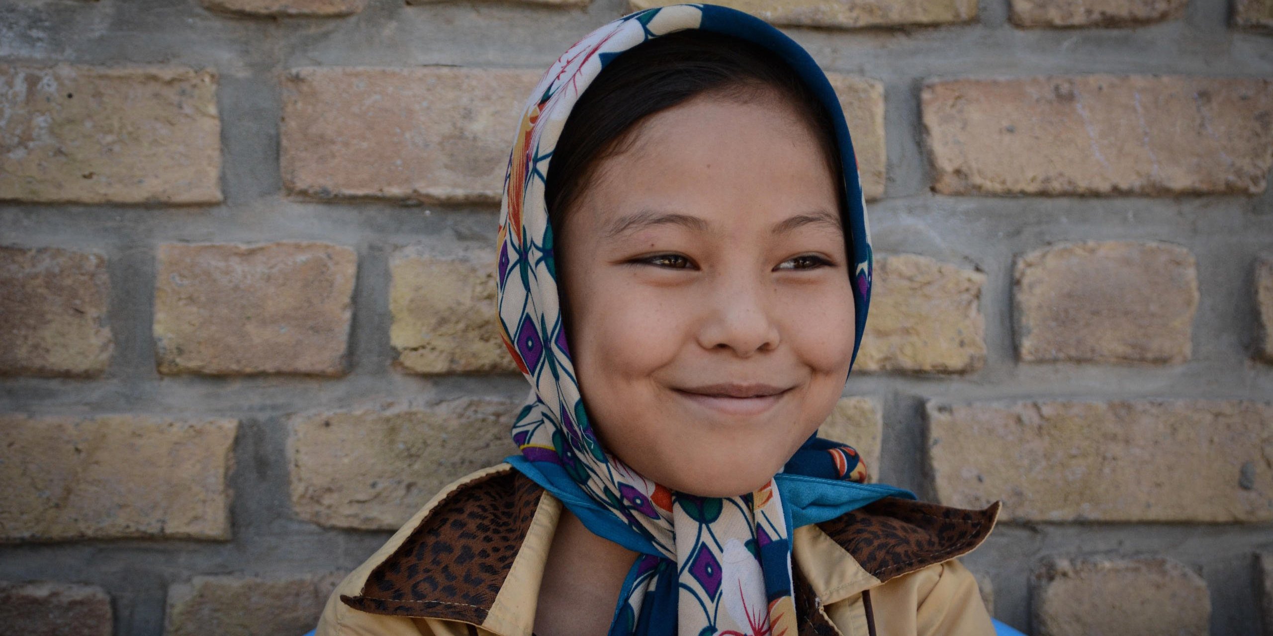 Razia (12) was born in Iran, but her family is from Bamyan province in Afghanistan and they have now returned to the country and she is studying at Gabreal girls high school.
Quotes:
”Peace”, Razia (12) answers quickly, when asked about what she wants from the world leaders who are meeting to discuss the furture of her country.
”War brings terror. Some children are scared by the fighting,” she explains.
”The insecurity has to decrease. Also some fathers say boys have to go to school, girls have to stay at home. It’s not correct. Girls also have the right to an education. They should study”.
Photo: NRC/Tiril Skarstein
