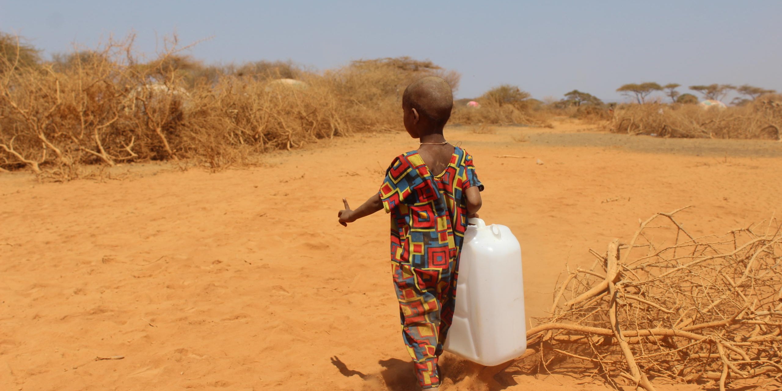 This little girl in Ethiopia's Somali region has just received NRC WASH items and is on her way back to her family.
Photo: NRC/Sidney Kung'u