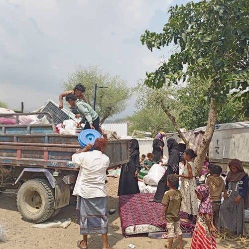 Yemen: Tens of thousands homeless as entire communities are forced to flee