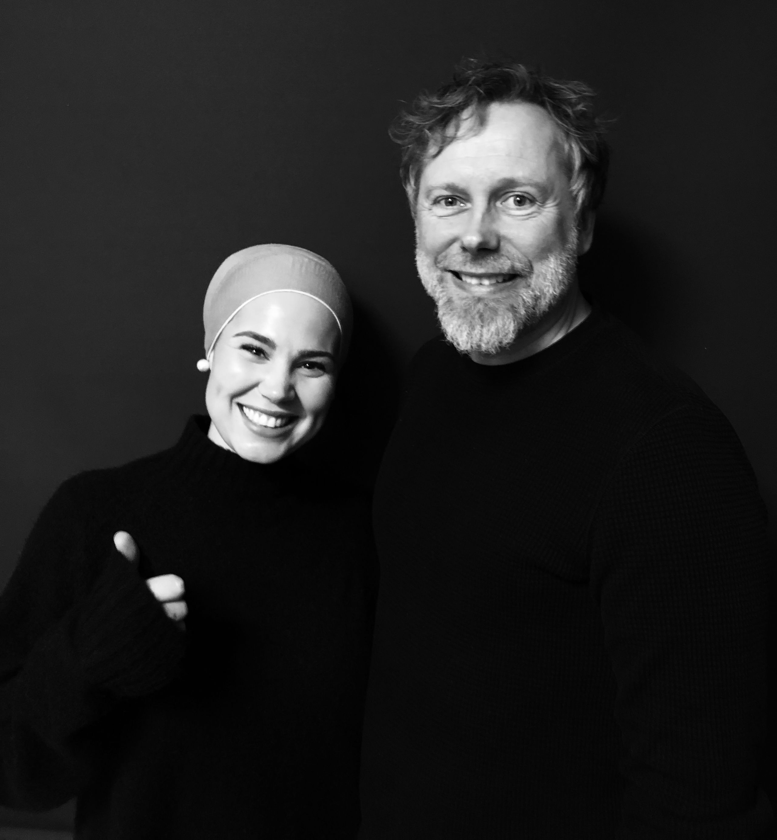 Iman Meskini og Jon-Håkon Schultz spiller inn podkast.